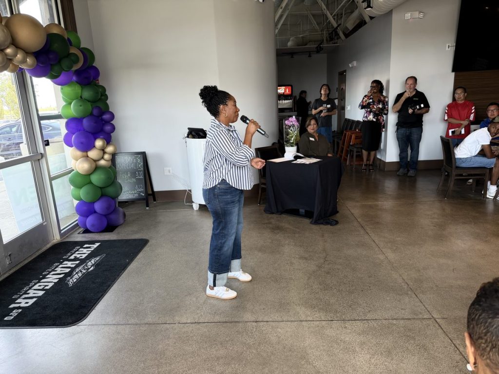 Ronna Green speaking at a campaign event
