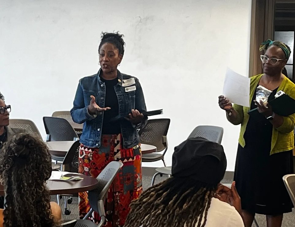 Ronna Green speaking with high school students